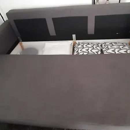 Studio Four Apartment